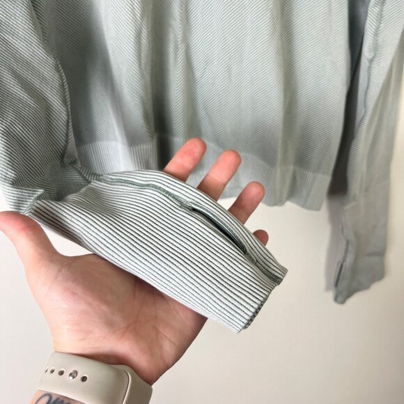 Lululemon Athletic Rest Less Cropped Half Zip Jacket Grey Sage Size 14 - Picture 6 of 8
